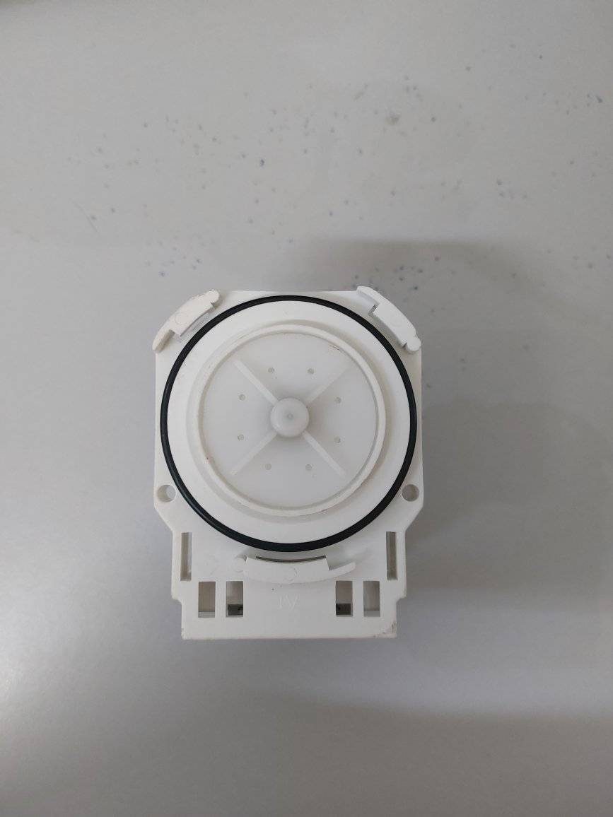 Bơm xả máy giặt ELectrolux chuyên nghiệp