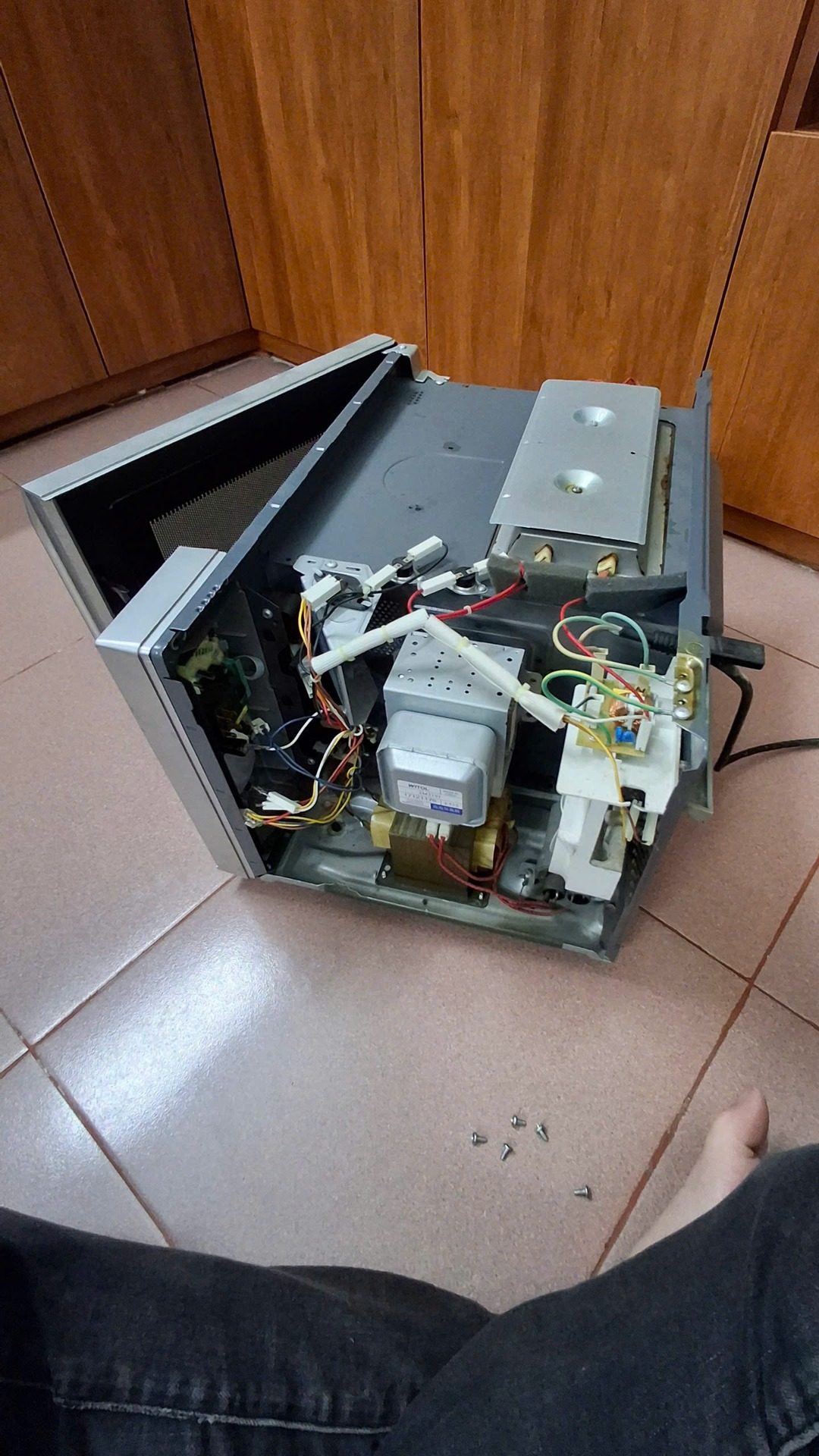 Kỹ thuật xử lý mọi lỗi hư hỏng lò vi sóng panasonic tại nhà khách hàng