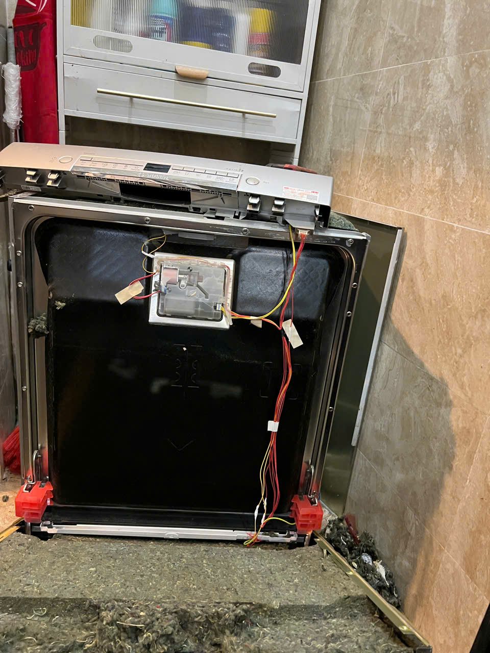 Sửa chữa máy rửa bát electrolux uy tín tại nhà