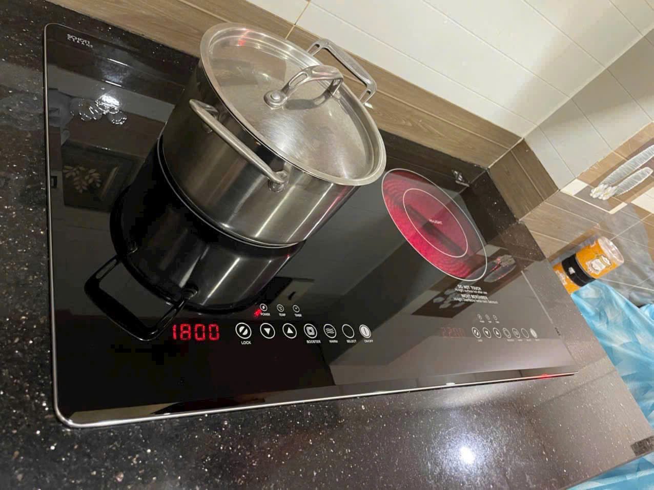 Thay mặt kính bếp từ kitchmate nhanh chóng chuyên nghiệp và chuyên nghiệp